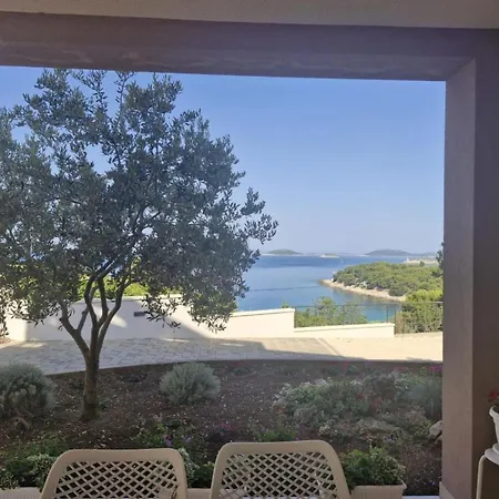 Slanica Escape - One Bedroom With Terrace And Sea View * Murter